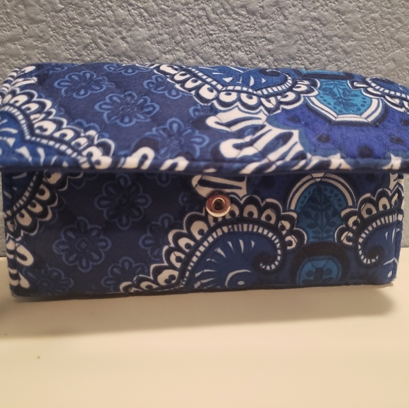 VERA BRADLEY WALLET - Picture 2 of 5